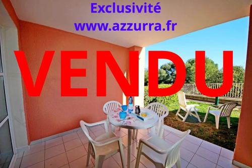 SOUS OFFRE AGAY CAP ESTEREL studio cabine meublé pour 4 personnes avec terrasse et jardin