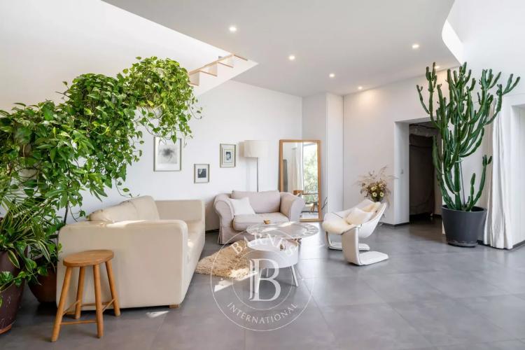 Cagnes-sur-Mer - Élégante villa contemporaine avec vue mer et montagnes