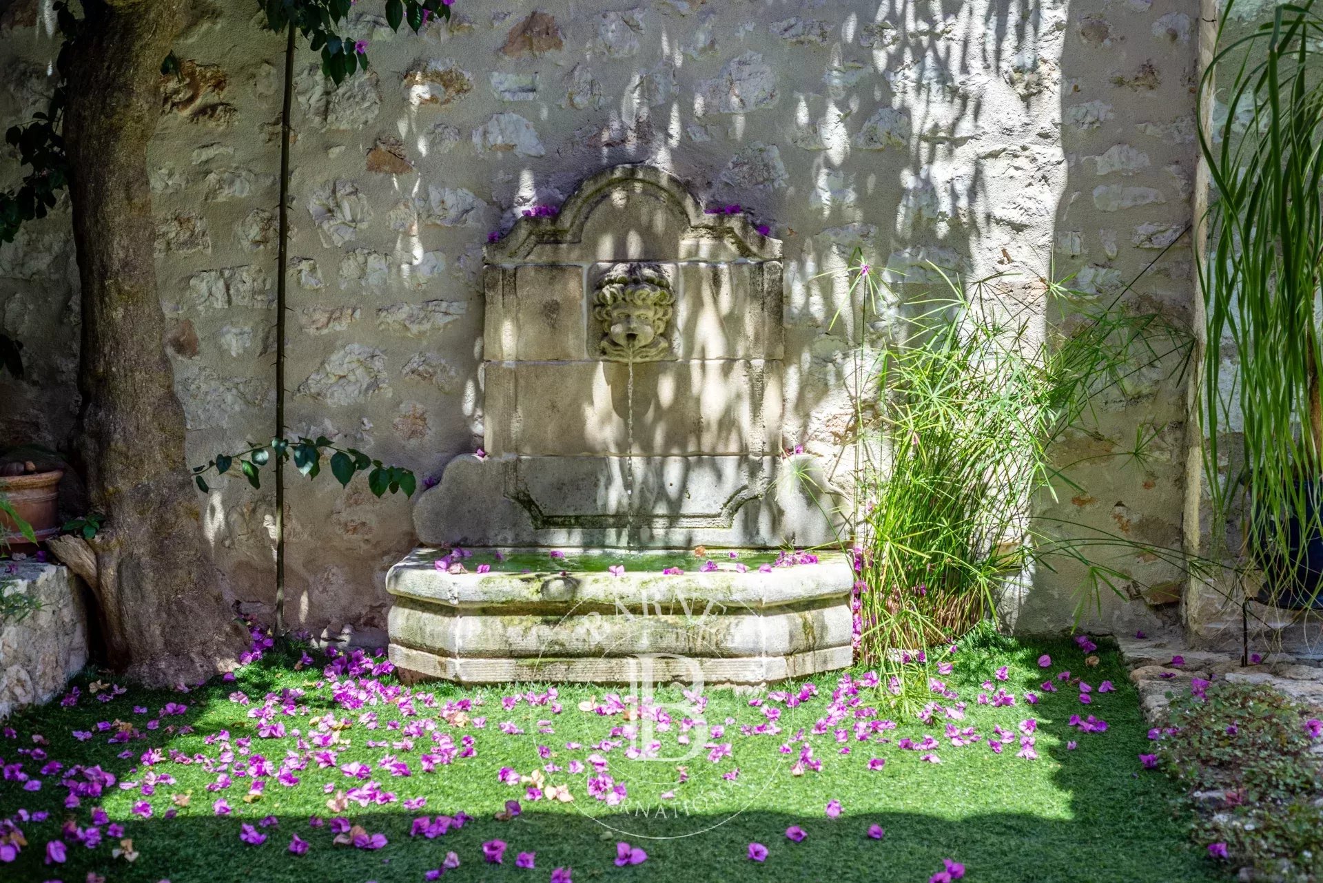 Exceptionnelle Maison de village au cœur de Saint-Paul de Vence