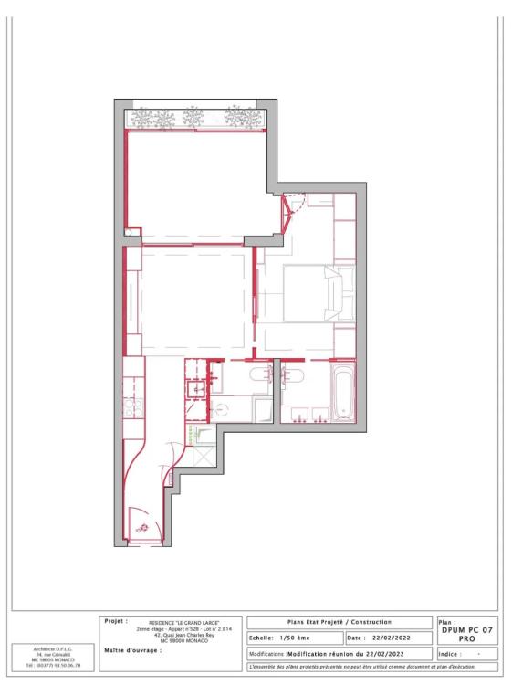 Un appartement luxueusement rénové avec vue sur port de Fontvielle