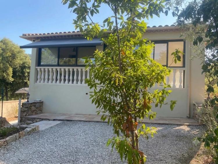 VIDAUBAN  BELLE VILLA 2 APPARTEMENTS 136M2 PRES DU CENTRE