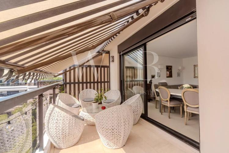 Cannes, le Parc Montrose - 3 pièces au dernier étage bénéficiant d'une vue mer et Estérel