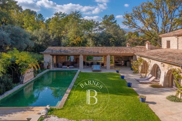 Entre Cannes et Monaco - Unique propriété équestre de près de 8 hectares avec bastide en pierre