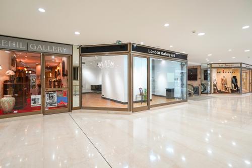 CARRÉ D'OR - PARK PALACE - LOCAL COMMERCIAL