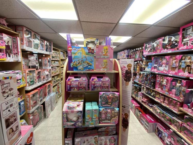 A VENDRE MENTON CARRE D'OR - FONDS DE COMMERCE JOUETS