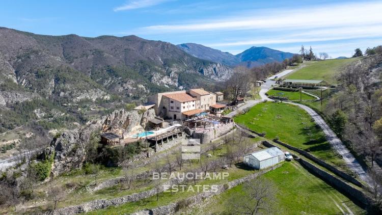 Exclusivité - Domaine privé de 12 chambres - Digne-les-Bains