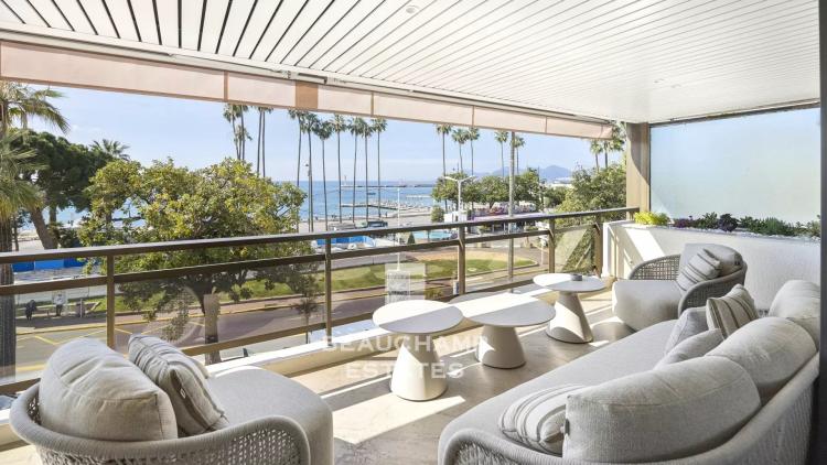 Appartement d'exception 5 chambres avec terrasse et vue mer panoramique - Cannes Banane