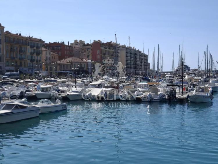 Appartement 2 pièces – Port de Nice, Belle Époque