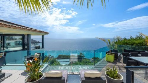 Villa contemporaine 4 chambres avec vue mer panoramique - Èze