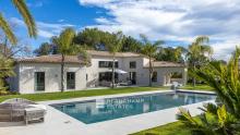 Villa contemporaine 5 chambres avec piscine - Mougins la Valmasque