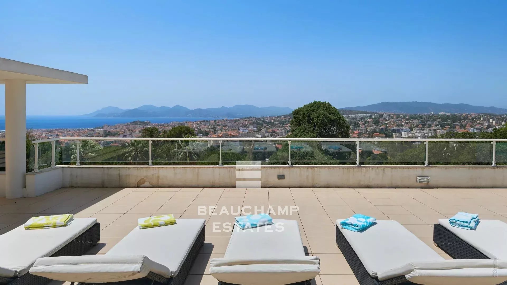 Villa moderne avec vue mer panoramique - Cannes Oxford