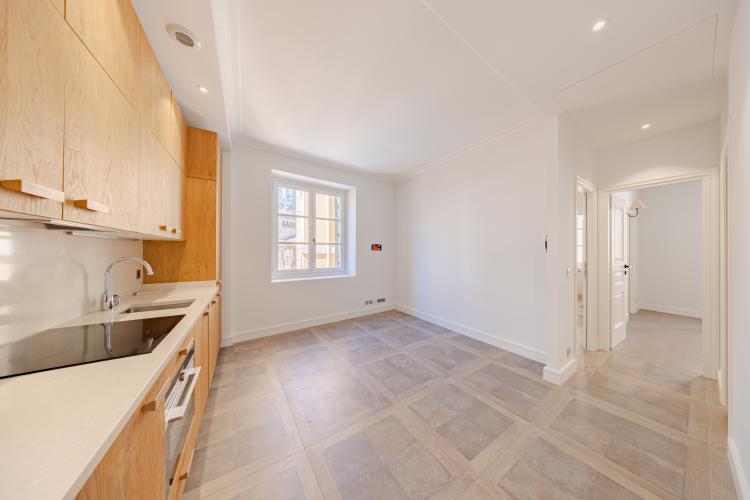 MAGNIFIQUE 2 CHAMBRES SUR LE ROCHER