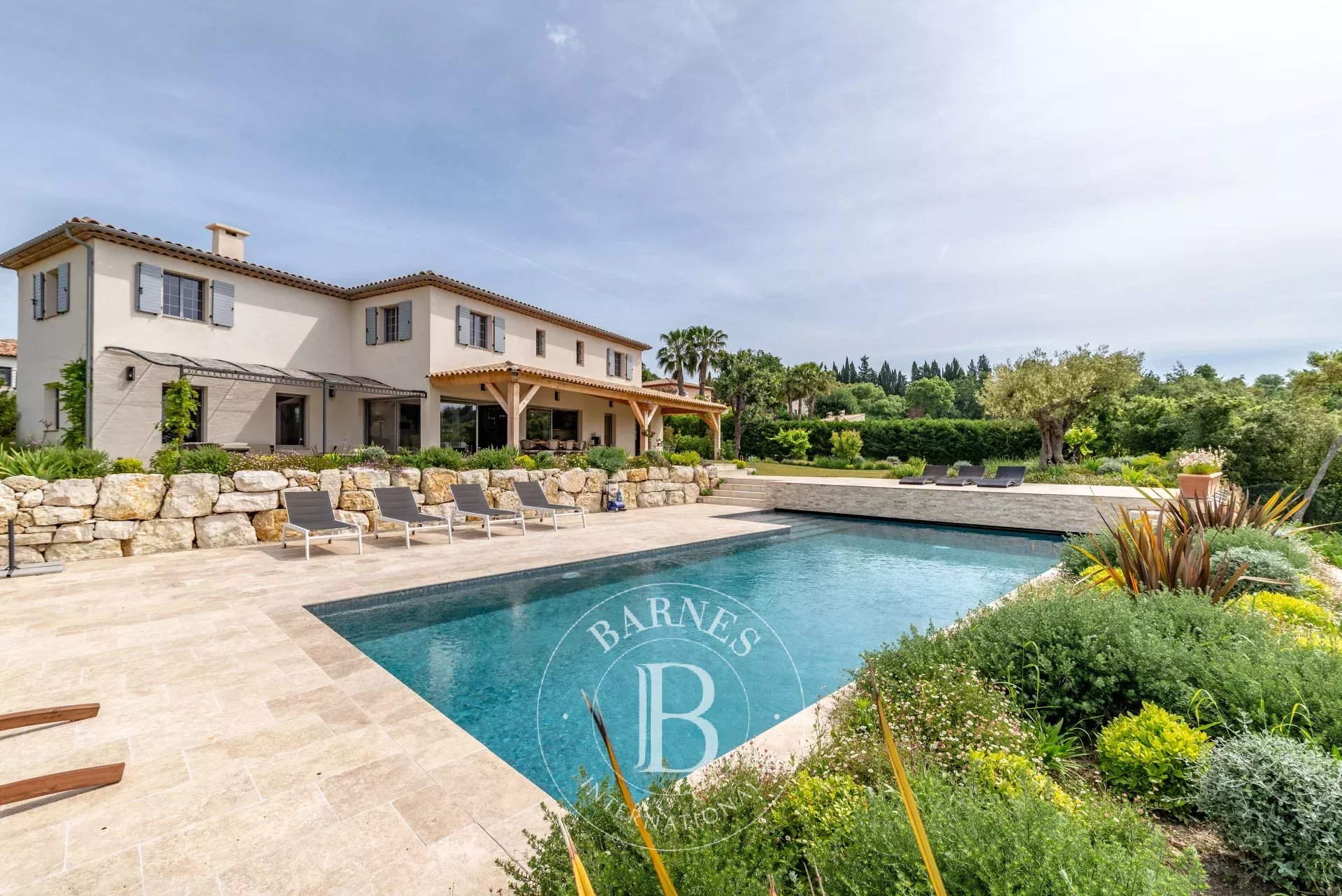 Roquefort-les-Pins - Vue panoramique mer et collines - Magnifique villa familiale neuve