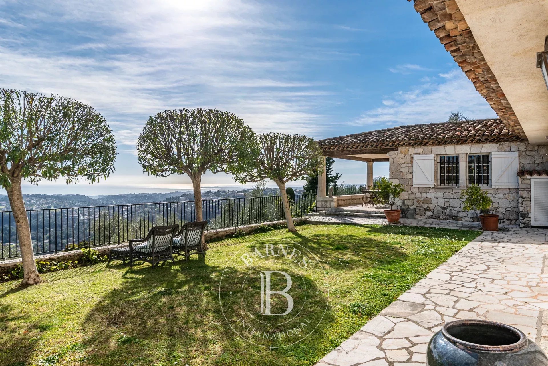Vence - Exceptionnel mas en pierre avec vue panoramique mer et collines