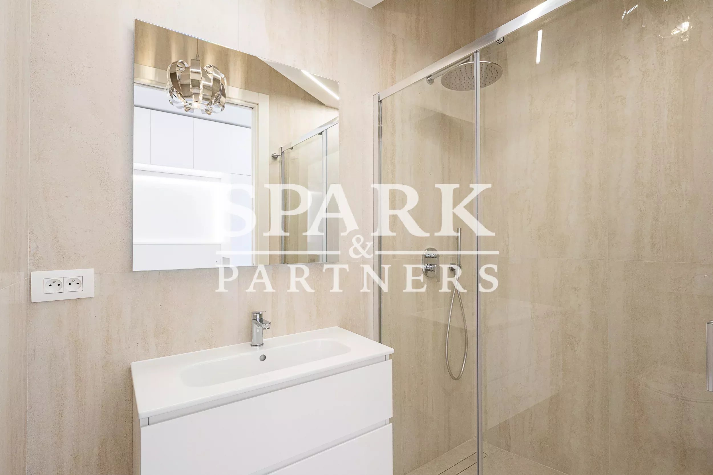 Monte Carlo - Appartement 3 pièces entièrement rénové