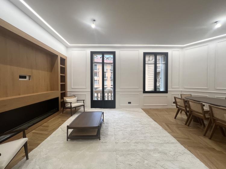 MAGNIFIQUE 5 PIÈCES RÉNOVÉ - FRANZIDO PALACE