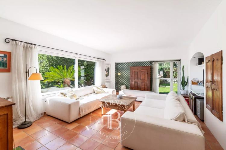 Saint-Paul de Vence - charmante villa en pierre avec piscine
