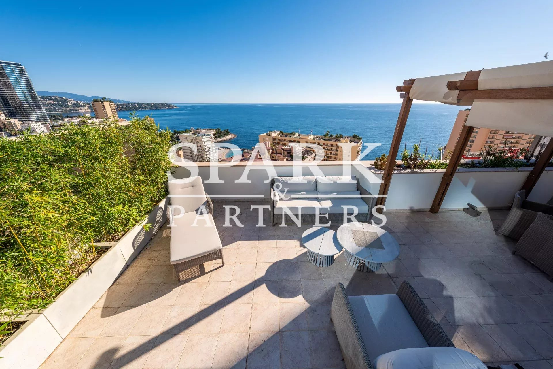Monaco - La Rousse - Penthouse avec vue mer panoramique