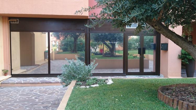 14CrT_vitrine-bis-moyen--1728663556.jpg