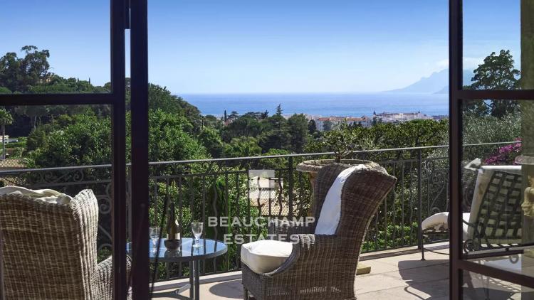 Propriété avec vue mer panoramique - 6 chambres - Cannes Californie