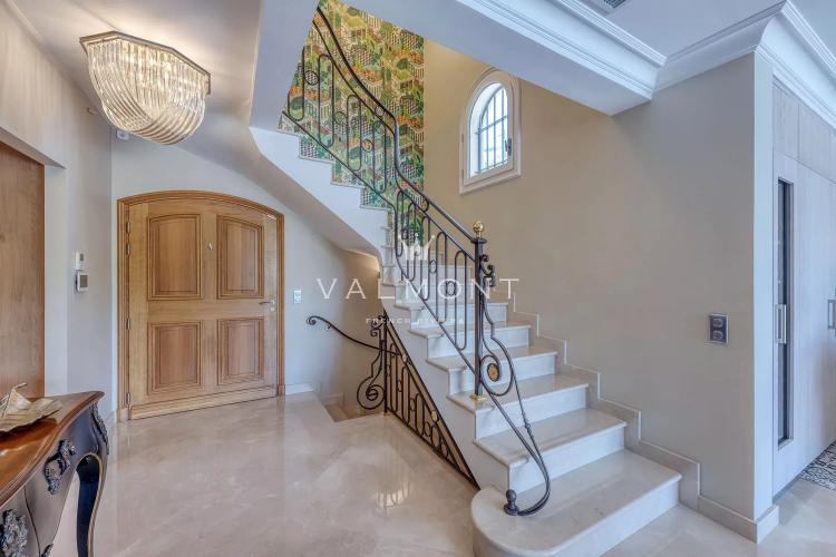Super Cannes Vallauris renovated villa with panoramic views