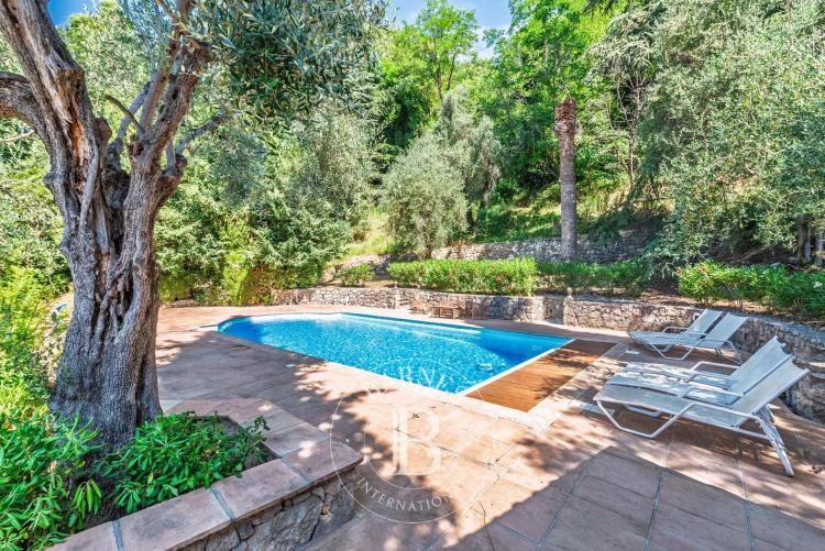 Grasse - Bastide du 18ème siècle vue mer - 8 chambres dont appartement indépendant