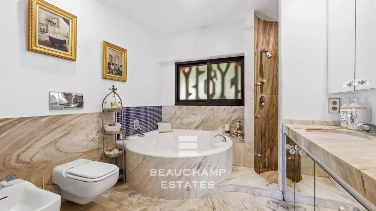 Exclusivité : Villa provençale 5 chambres avec piscine - Mougins