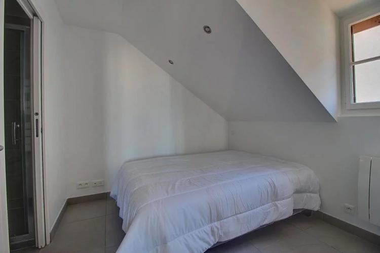 Appartement meublé récent proche de Genève