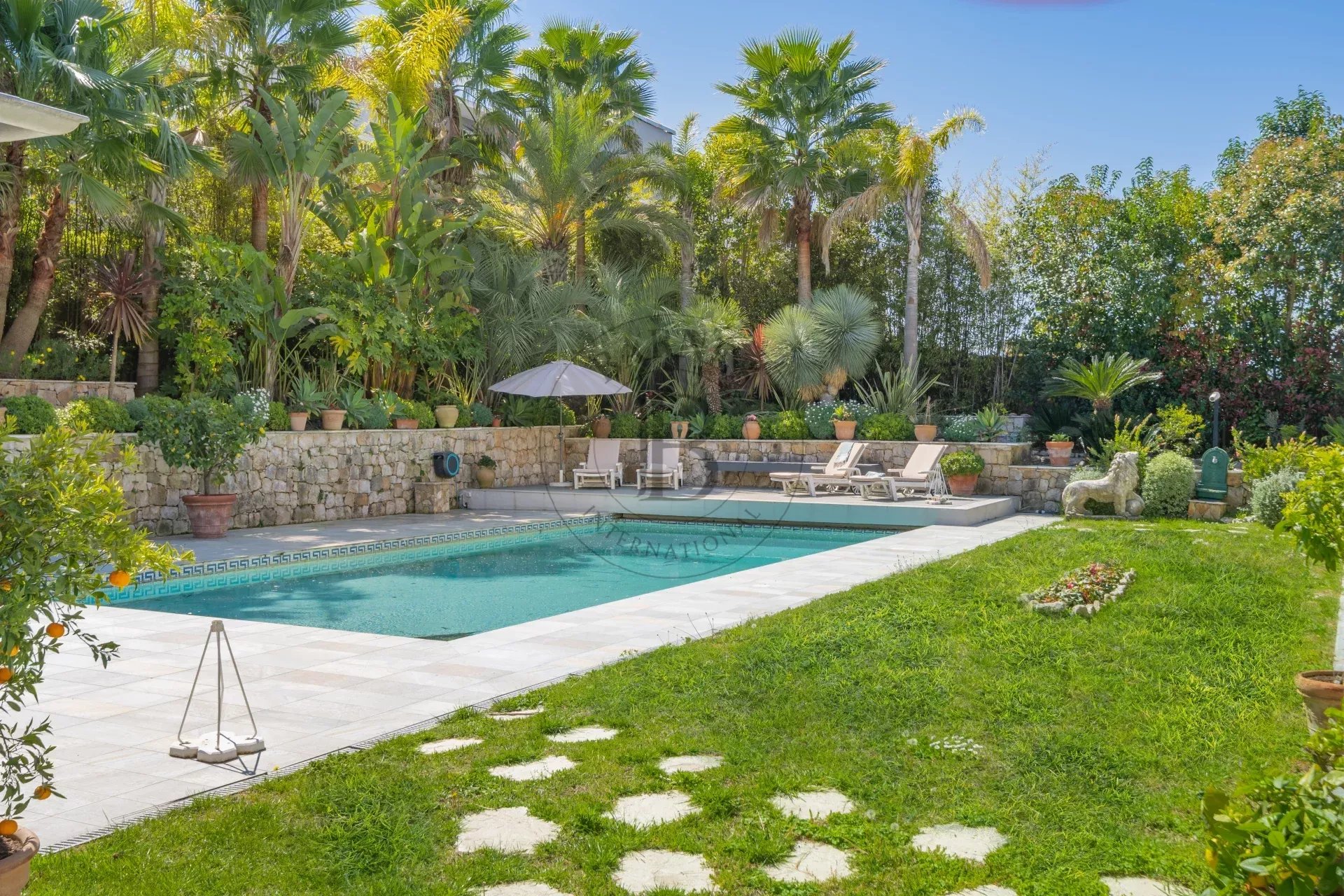 MOUGINS – DOMAINE PRIVÉ – PROCHE MOUGINS SCHOOL