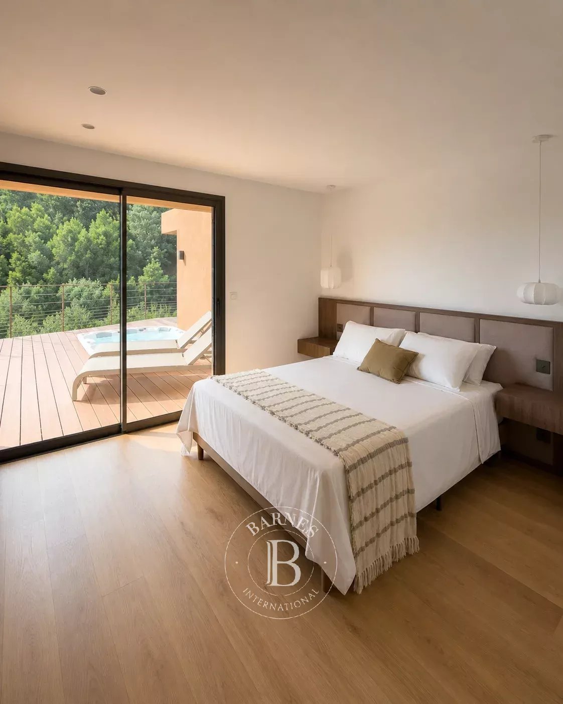 THÉOULE-SUR-MER - VILLA CONTEMPORAINE VUE MER