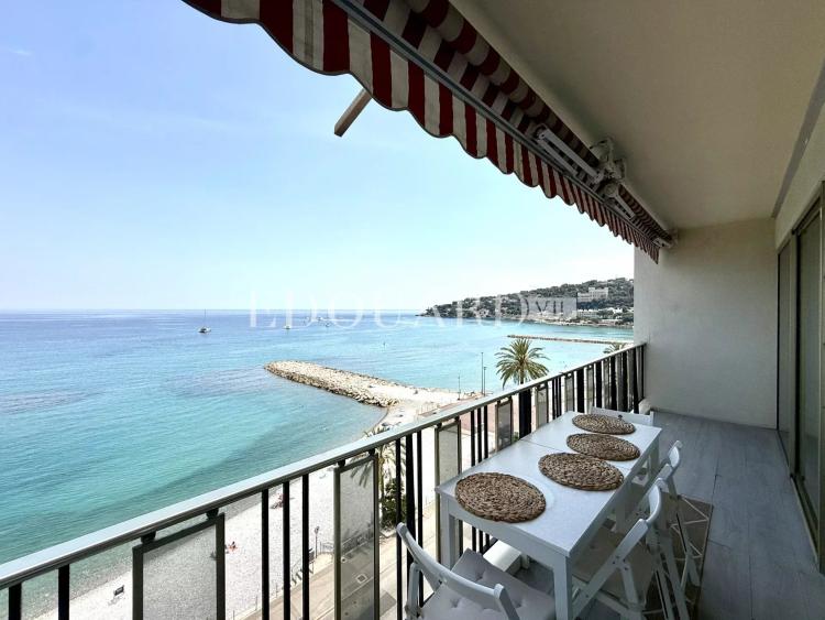 Trois pièces en dernier étage avec deux terrasses,  superbe vue mer panoramique, cave et garage