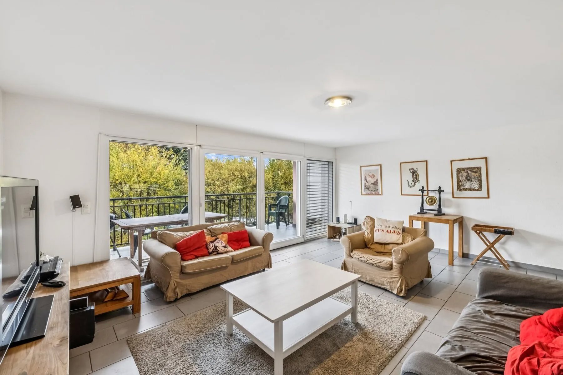 Appartement Traversant De 5,5 Pièces Avec Vue Sur Le Lac