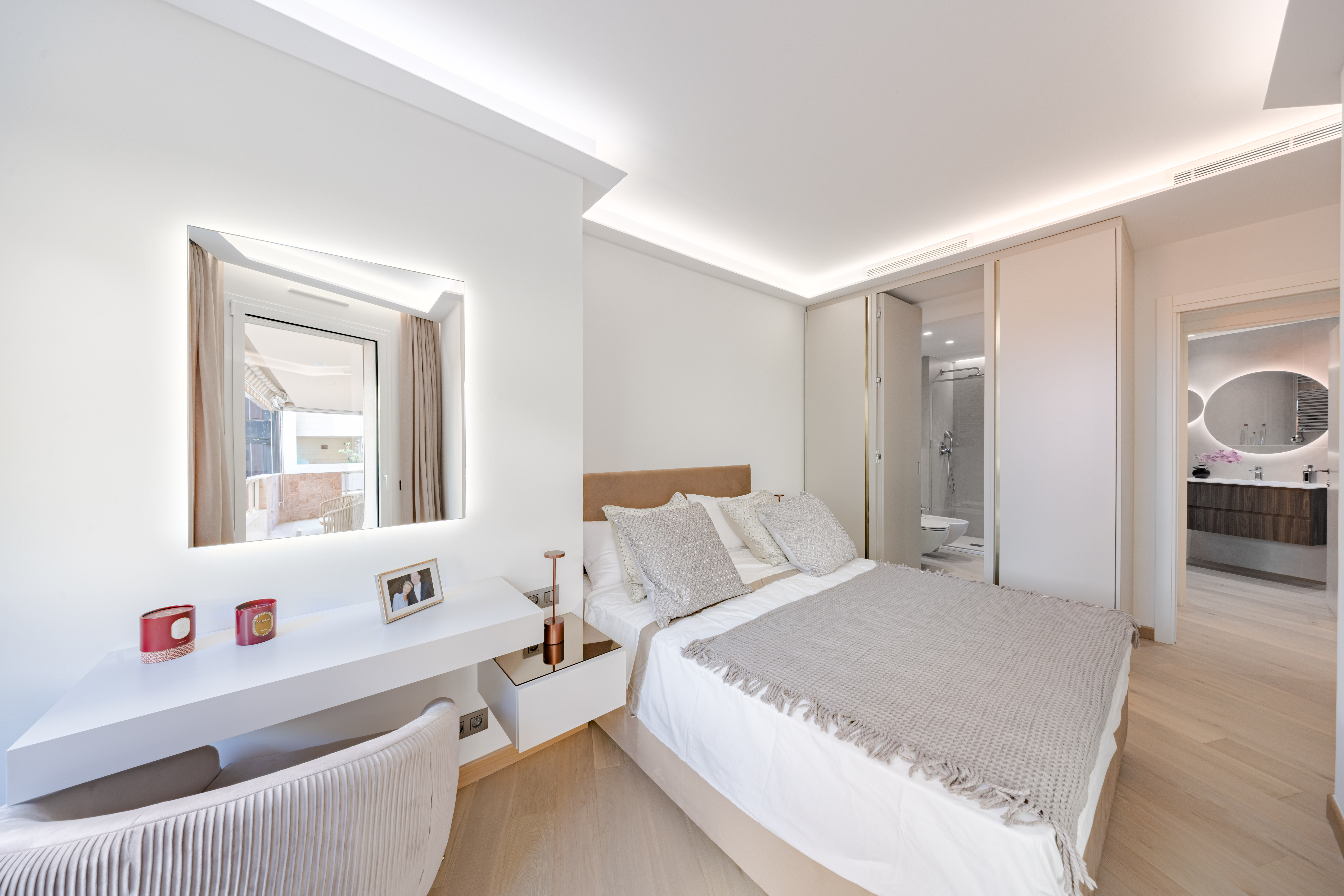 CHARMANT APPARTEMENT RENOVE