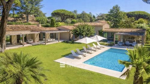 Villa neuve au coeur des Parcs de Saint-Tropez