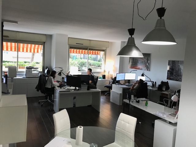 1dtz5_bureau-panorama-1573133794.jpg
