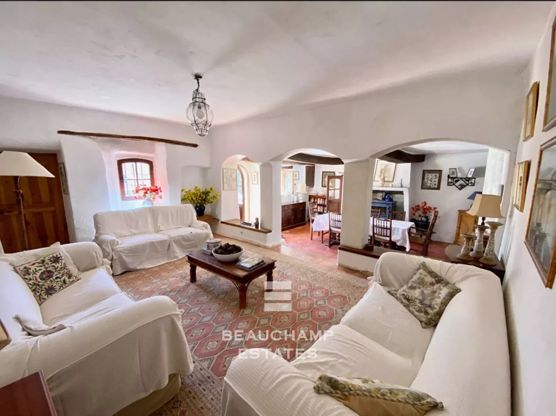 Bastide en pierre 7 chambres - Fox-Amphoux