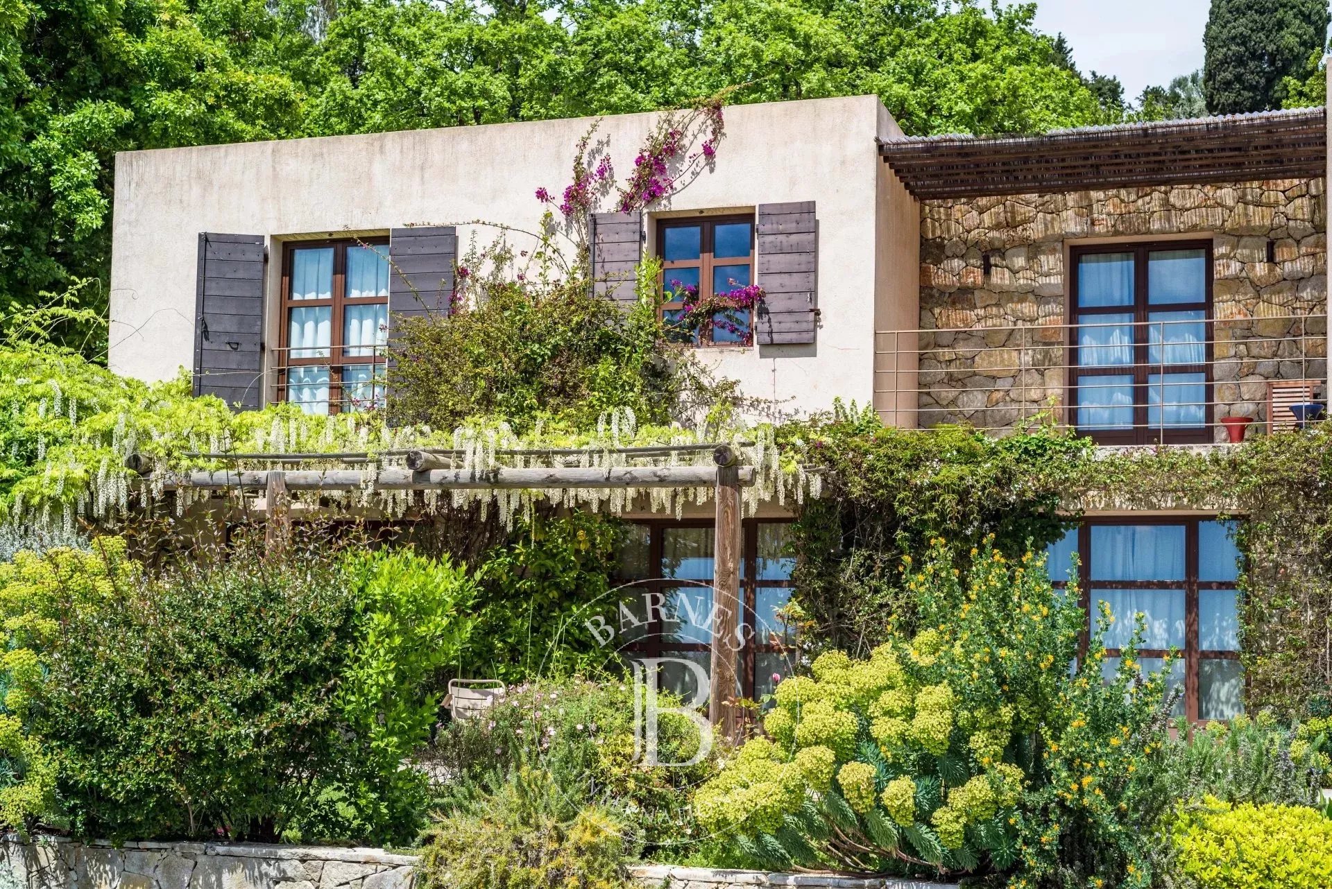 Chateauneuf-Grasse - Mas Contemporain avec Vue Mer, 5 Chambres