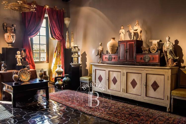 Saint Paul de Vence - galerie et appartement - emplacement exceptionnel