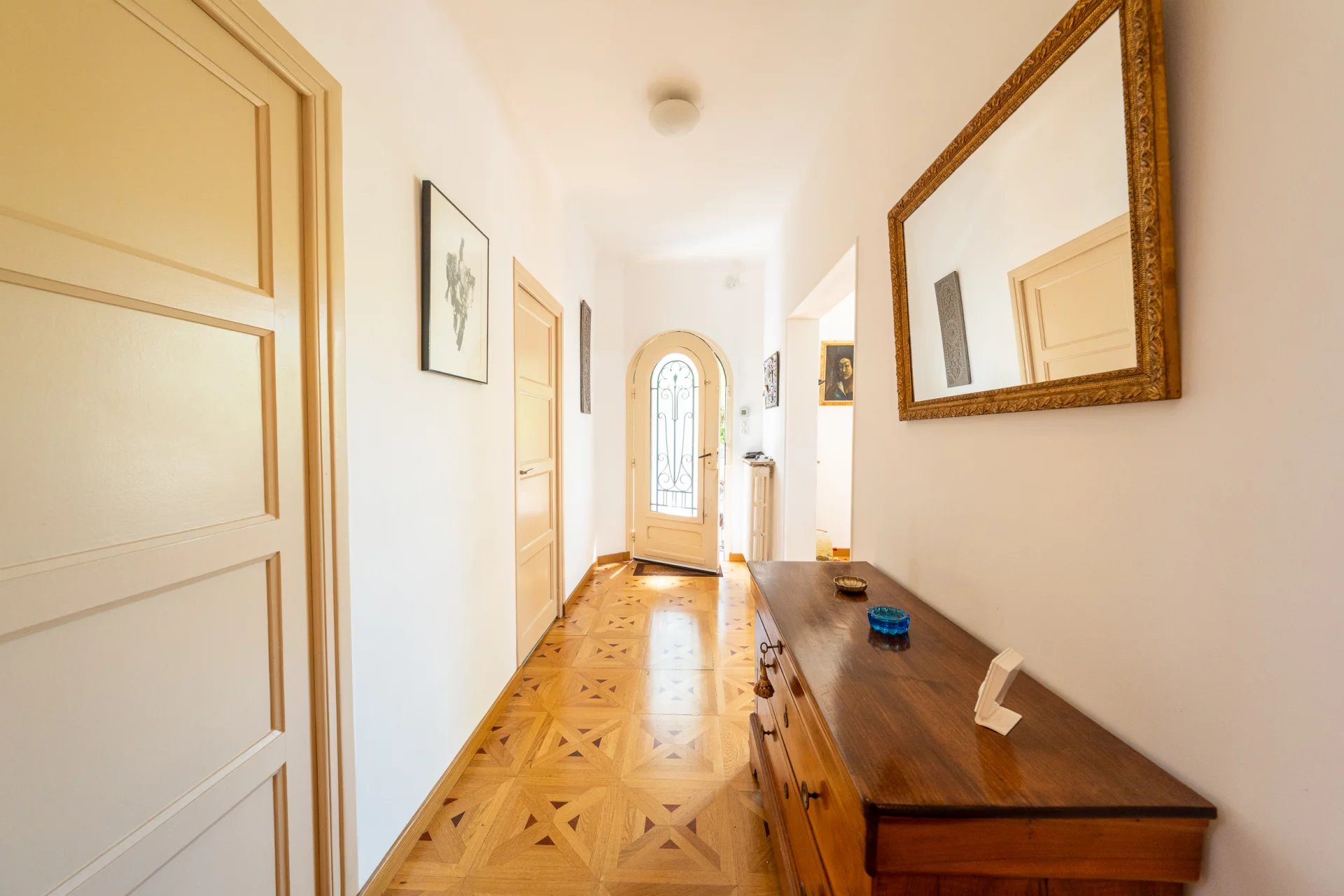 CANNES STANISLAS MAISON DE CARACTERE 6P JARDIN VUE MER GARAGE