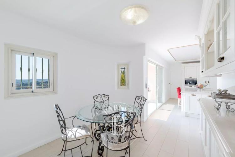 CAGNES-SUR-MER – PROPRIÉTÉ D’EXCEPTION EN POSITION DOMINANTE – VUE PANORAMIQUE MER