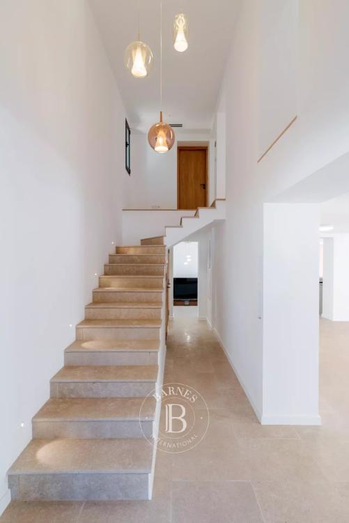 Chateauneuf-Grasse, 5 chambres, au calme, vue mer