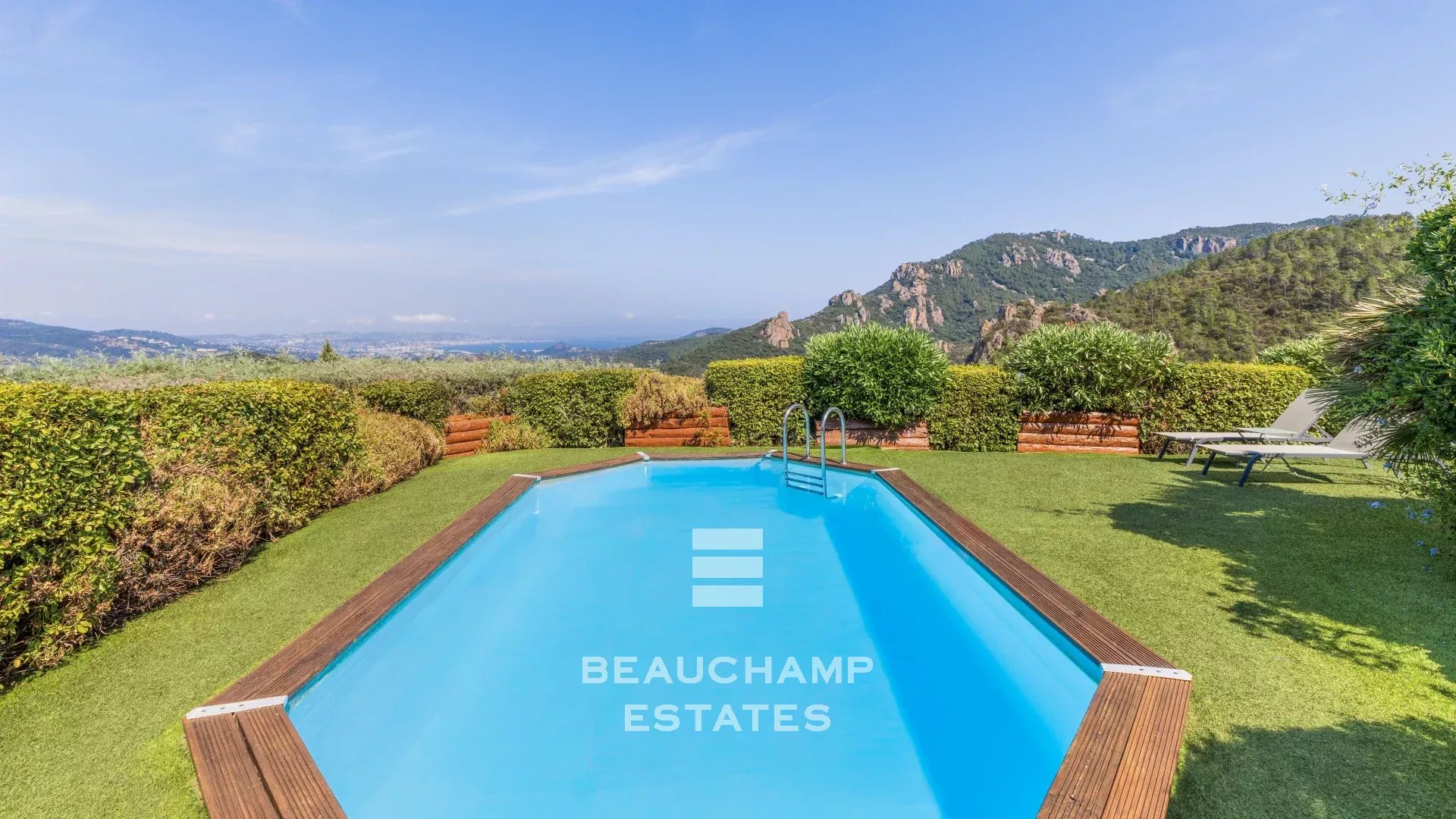 Villa provençale 3 chambres avec vue mer panoramique - Fréjus