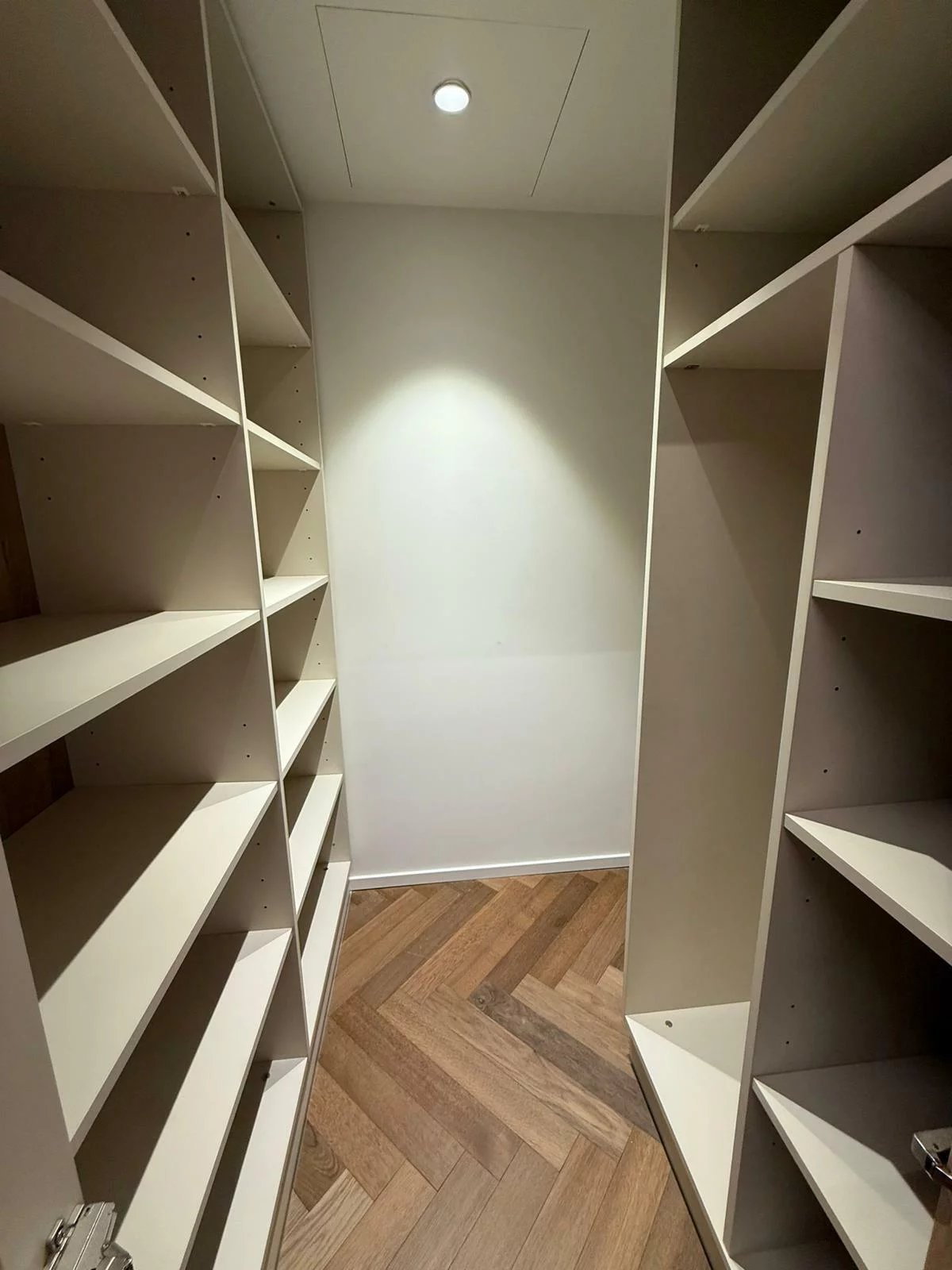 Appartement rénové de 2 chambres
