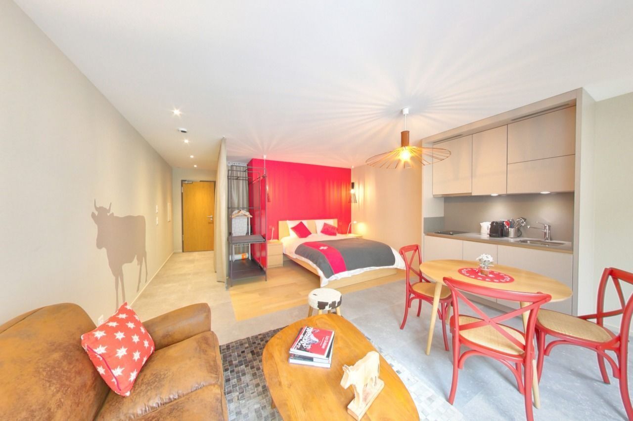 RÉSIDENCE MEUBLÉE "PETITE COUR" STUDIOS AVEC SERVICES HÔTELIER