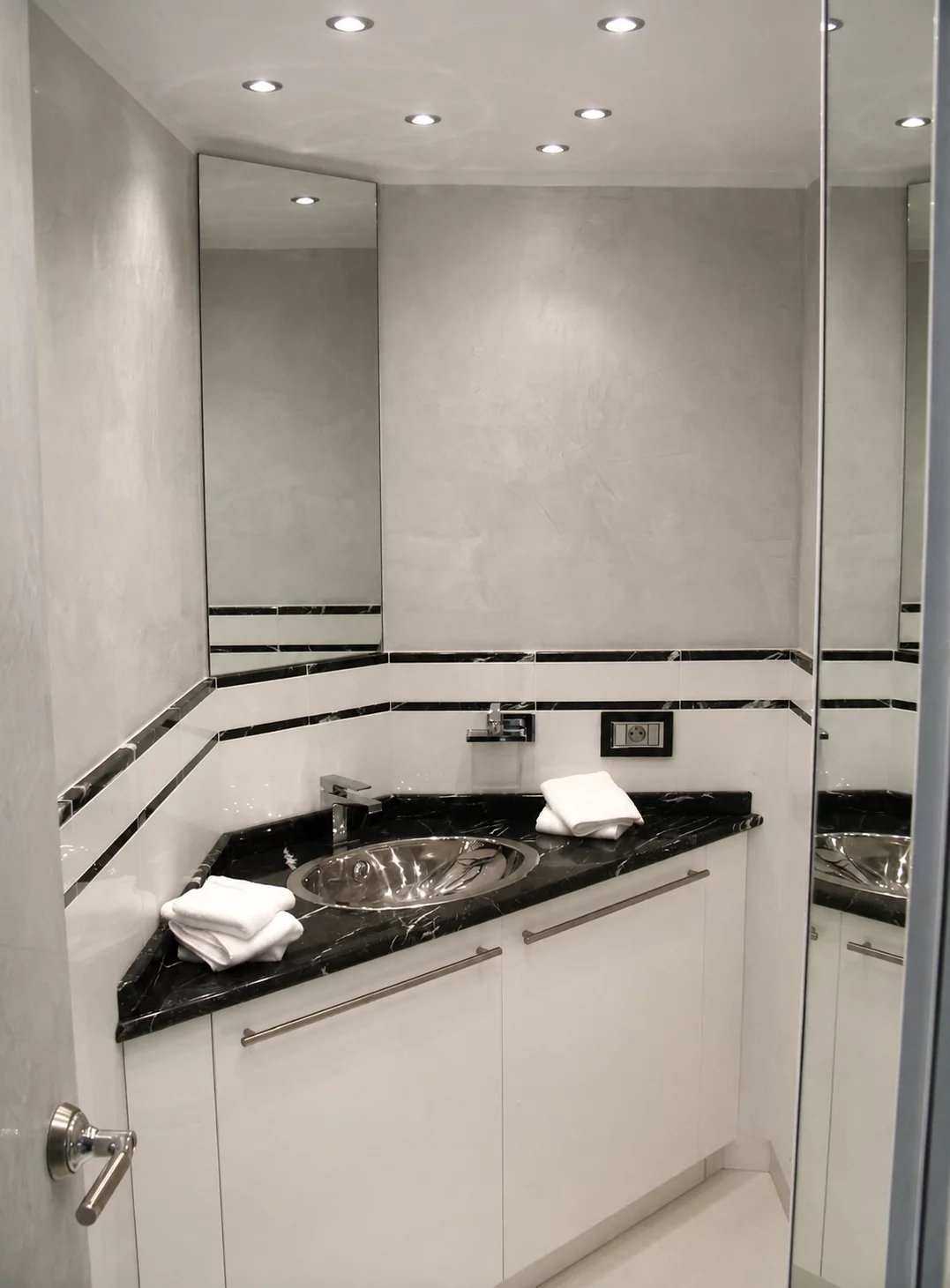 Duplex de 230 m² au dernier étage avec vue panoramique sur la merDuplex dernier étage