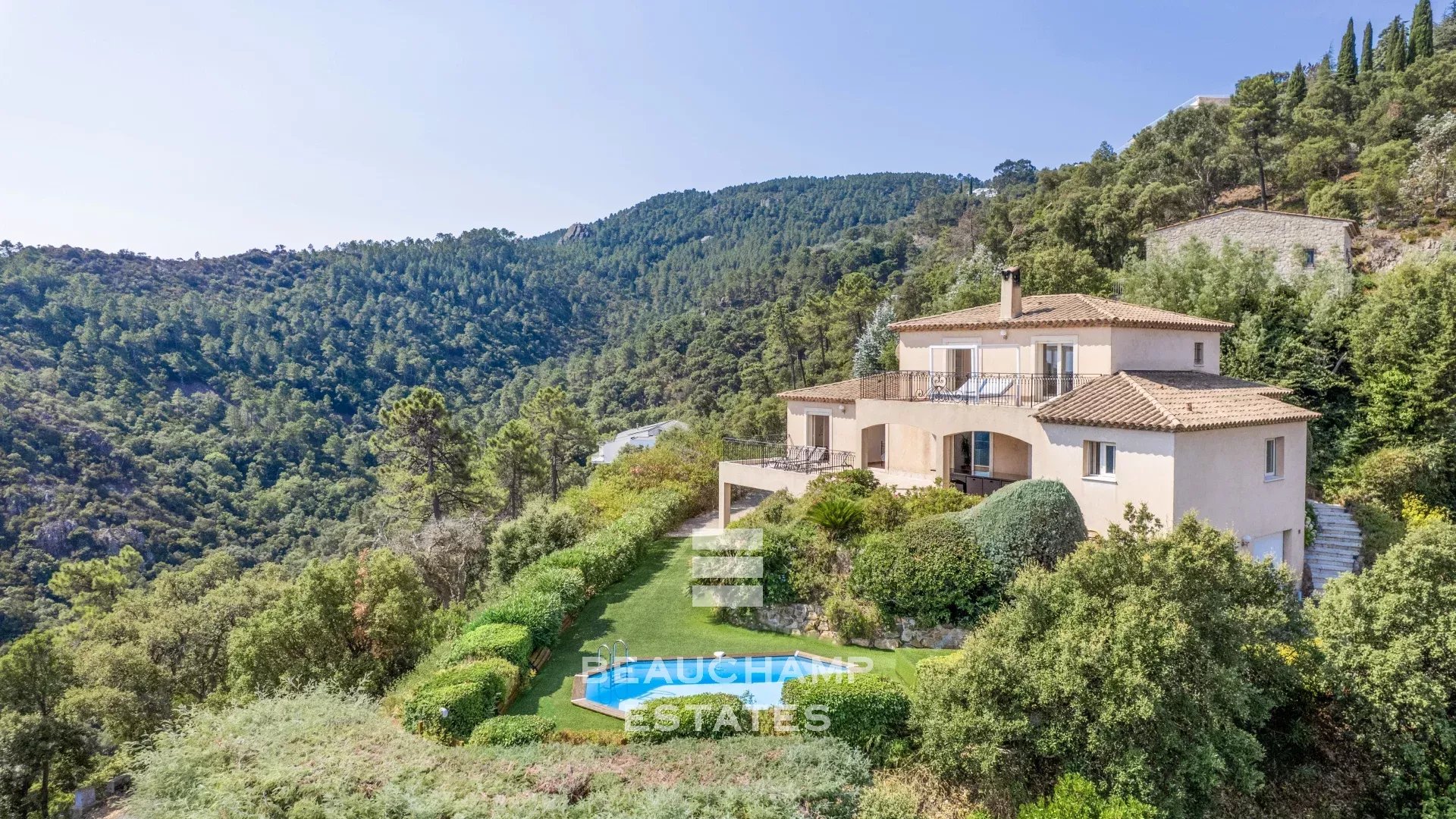 Villa provençale 3 chambres avec vue mer panoramique - Fréjus