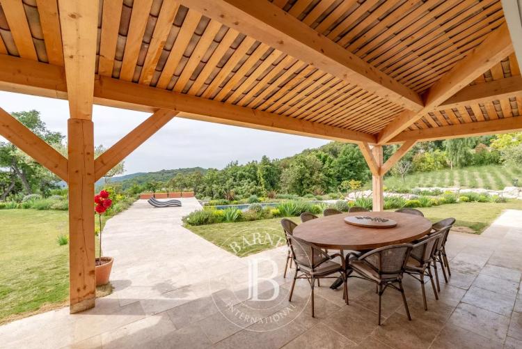 Roquefort-les-Pins - Vue panoramique mer et collines - Magnifique villa familiale neuve