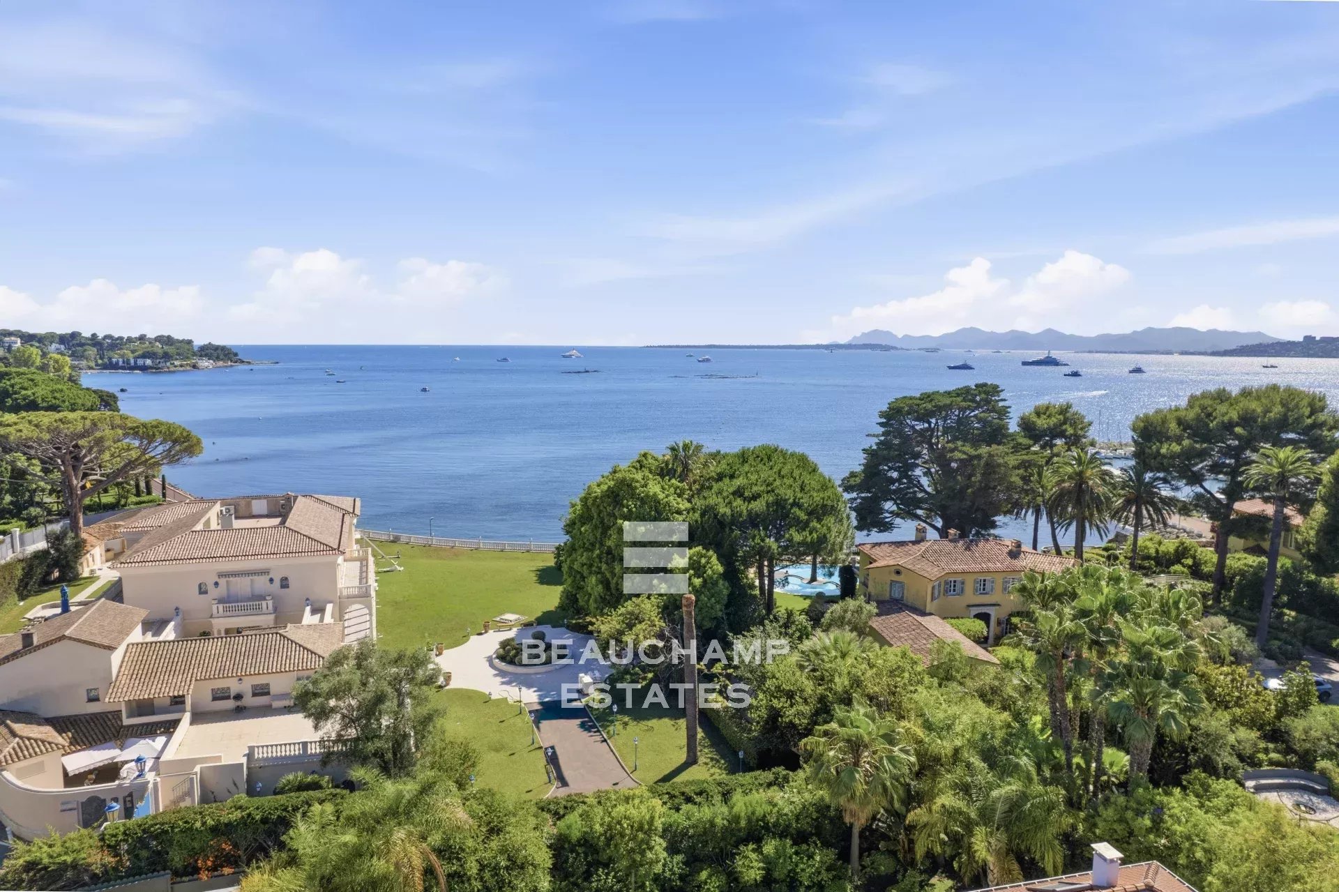 Villa moderne 5 chambres à pied des plages - Cap d'Antibes