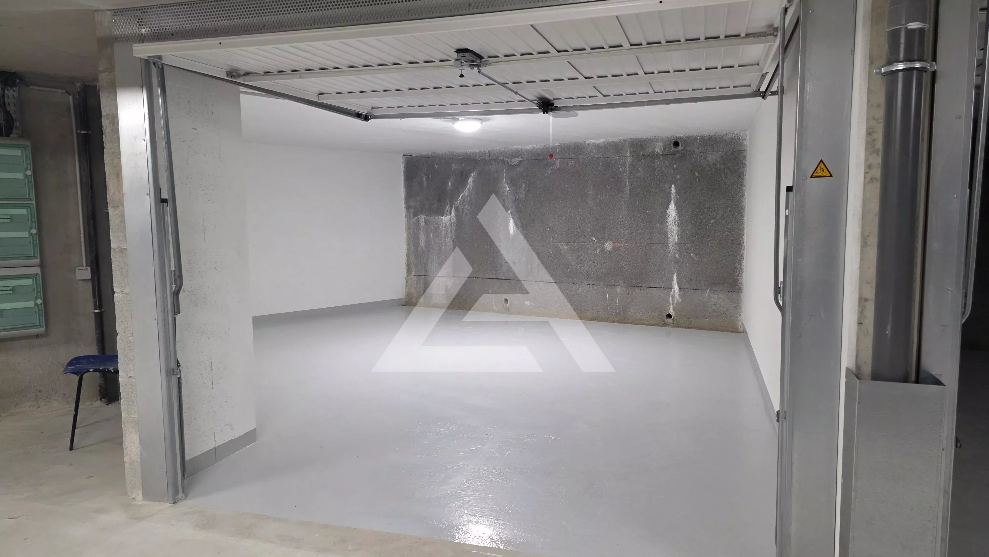 CAP D'AIL - GARAGE EN SOUS-SOL - RESIDENCE NEUVE EN CENTRE-VILLE