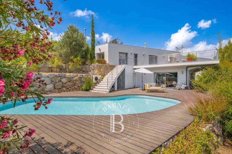 Cagnes-sur-Mer - Élégante villa contemporaine avec vue mer et montagnes